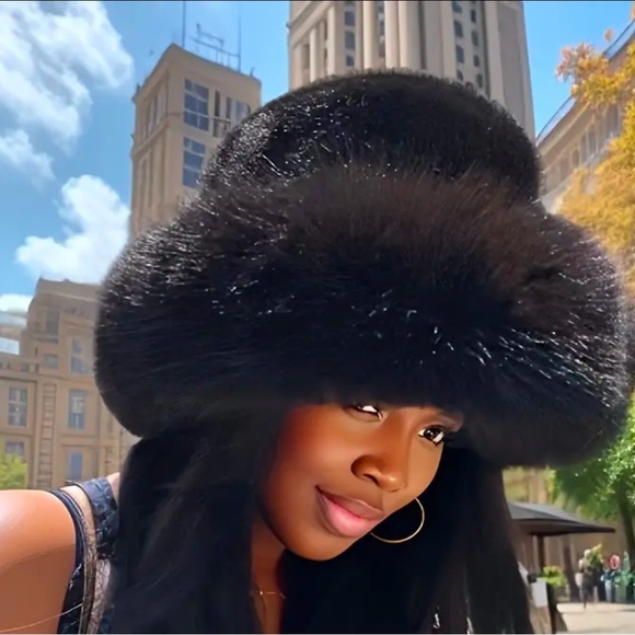 Faux Fur Bucket Hat - Picture 4 of 6
